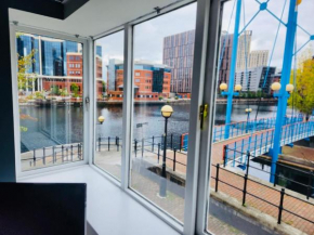 Great 2Bed Apt in Salford Quays With Water View